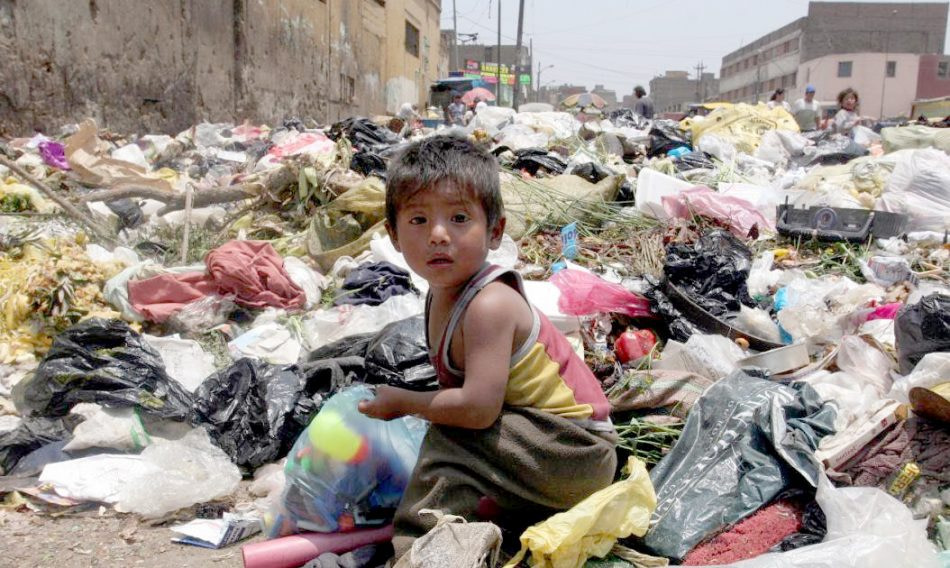 Jóvenes mexicanos que viven en la basura